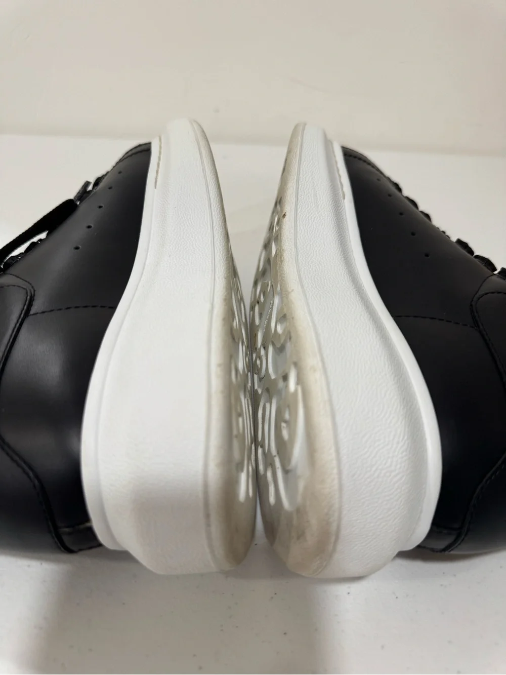 Alexander McQueen alexander mcqueen